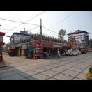 Läden in der Umfassungsmauer eines hinduistischen Tempels in Alappuzha, dem früheren Alleppey